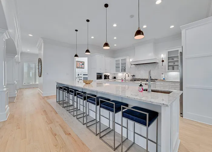 Kiva Grand By Gsvr - Spectacular Beachfront Family Retreat With Pool & Hot Tub - Free Activities And Golf Holiday home Gulf Shores